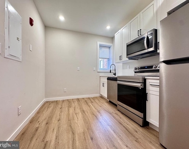 255 S 44th - Photo Thumbnail 1