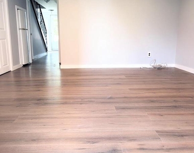 3746 S Hereford Lane - Photo Thumbnail 2