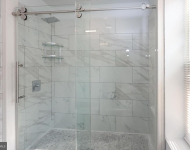 2904 Poplar Street - Photo Thumbnail 3
