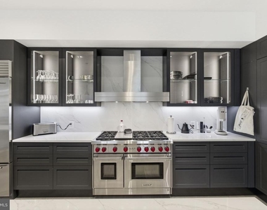 2108-10 Walnut Street - Photo Thumbnail 8