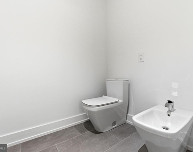 2108-10 Walnut Street - Photo Thumbnail 20