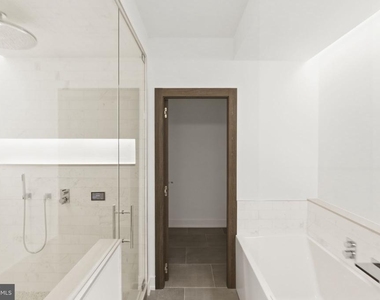 2108-10 Walnut Street - Photo Thumbnail 18