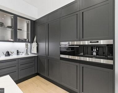 2108-10 Walnut Street - Photo Thumbnail 10