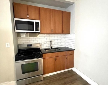 110 W Tabor Road - Photo Thumbnail 4