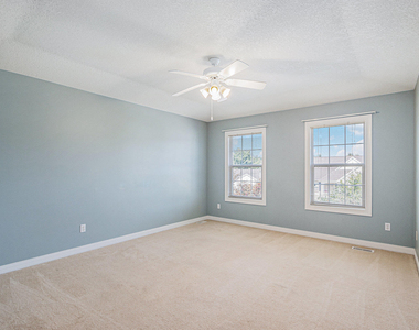4821 Idlewood Avenue - Photo Thumbnail 14