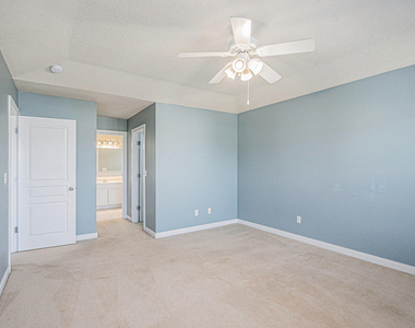 4821 Idlewood Avenue - Photo Thumbnail 15