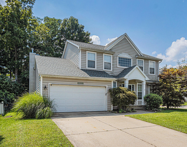 4821 Idlewood Avenue - Photo Thumbnail 1
