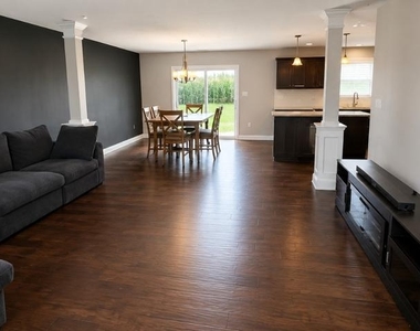 1176 N Strickler Road - Photo Thumbnail 4