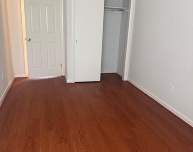 113 Montrose Avenue - Photo Thumbnail 15