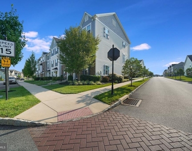 227 Quarry Point Road - Photo Thumbnail 4