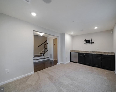 227 Quarry Point Road - Photo Thumbnail 8