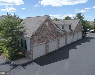 302 Summer Court - Photo Thumbnail 12