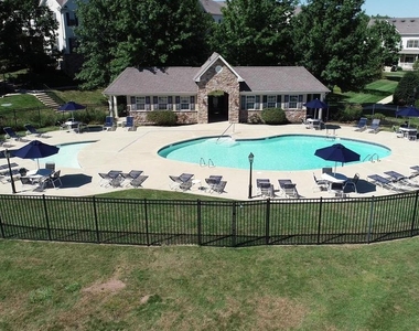 302 Summer Court - Photo Thumbnail 13