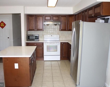 1359 Chase Road - Photo Thumbnail 10