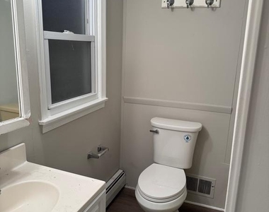 31 Eldridge Avenue - Photo Thumbnail 16