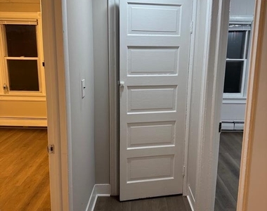 31 Eldridge Avenue - Photo Thumbnail 13