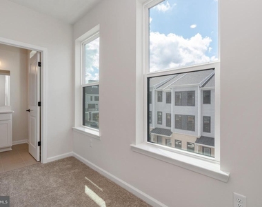 1210 Parker Boulevard - Photo Thumbnail 29