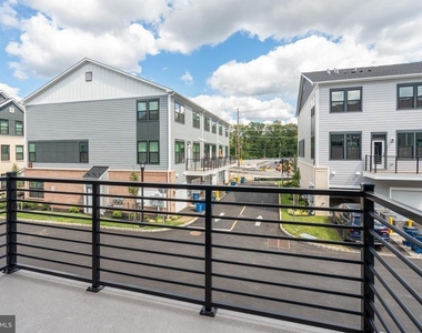1210 Parker Boulevard - Photo Thumbnail 18