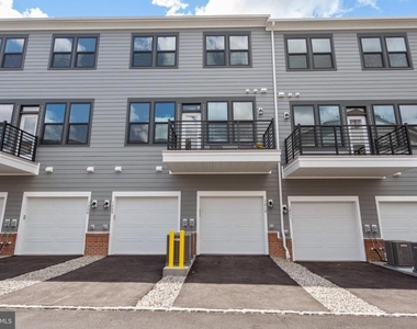 1210 Parker Boulevard - Photo Thumbnail 36