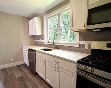 223 S Main Street - Photo Thumbnail 8