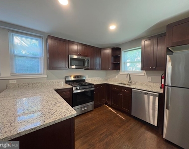 512 Jessamine Avenue - Photo Thumbnail 9