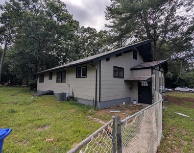 555 Bilper Avenue - Photo Thumbnail 13