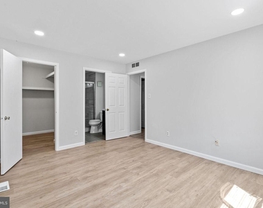 1505 Woodhollow Drive - Photo Thumbnail 12