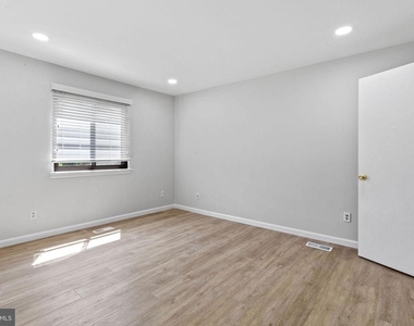 1505 Woodhollow Drive - Photo Thumbnail 11
