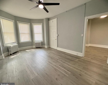 735 Morgan Avenue - Photo Thumbnail 4