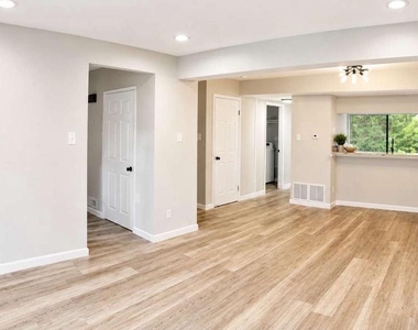 95 Dorset Drive - Photo Thumbnail 1