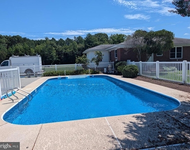 9005 Centreville Road - Photo Thumbnail 4
