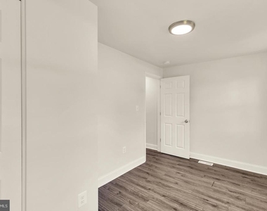 1002 58th Avenue - Photo Thumbnail 23