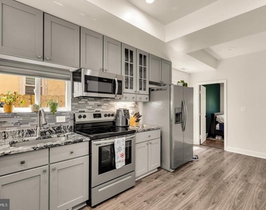 1002 58th Avenue - Photo Thumbnail 10