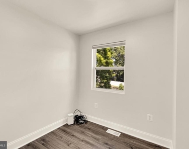 1002 58th Avenue - Photo Thumbnail 35