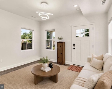 1002 58th Avenue - Photo Thumbnail 4