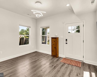 1002 58th Avenue - Photo Thumbnail 5
