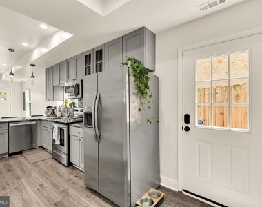 1002 58th Avenue - Photo Thumbnail 13