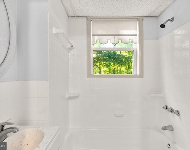 9409 Croom Acres - Photo Thumbnail 26