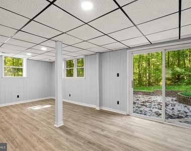 9409 Croom Acres - Photo Thumbnail 23