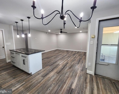 7328 Donnell Place - Photo Thumbnail 5