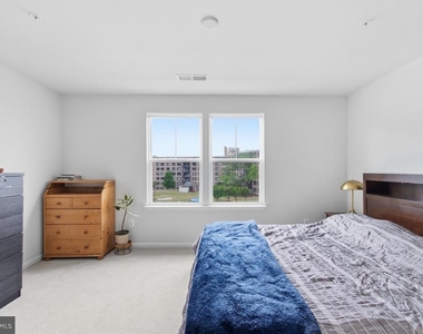 3469 Carnaby Street - Photo Thumbnail 20