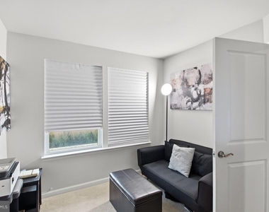 3469 Carnaby Street - Photo Thumbnail 18