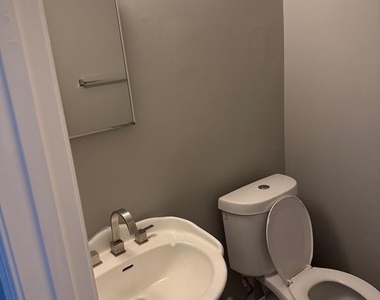 7737 Merrick Lane - Photo Thumbnail 13