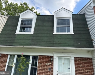 7737 Merrick Lane - Photo Thumbnail 3