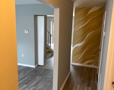 7737 Merrick Lane - Photo Thumbnail 5