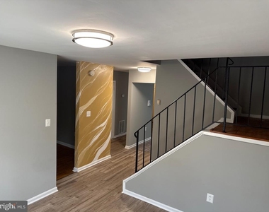 7737 Merrick Lane - Photo Thumbnail 27