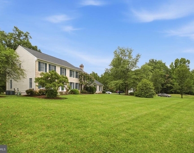 7707 Lake Glen Drive - Photo Thumbnail 52