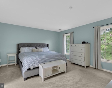 7707 Lake Glen Drive - Photo Thumbnail 26
