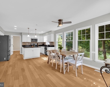 7707 Lake Glen Drive - Photo Thumbnail 1