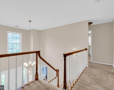7707 Lake Glen Drive - Photo Thumbnail 30